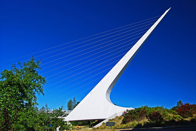 sundial bridge
